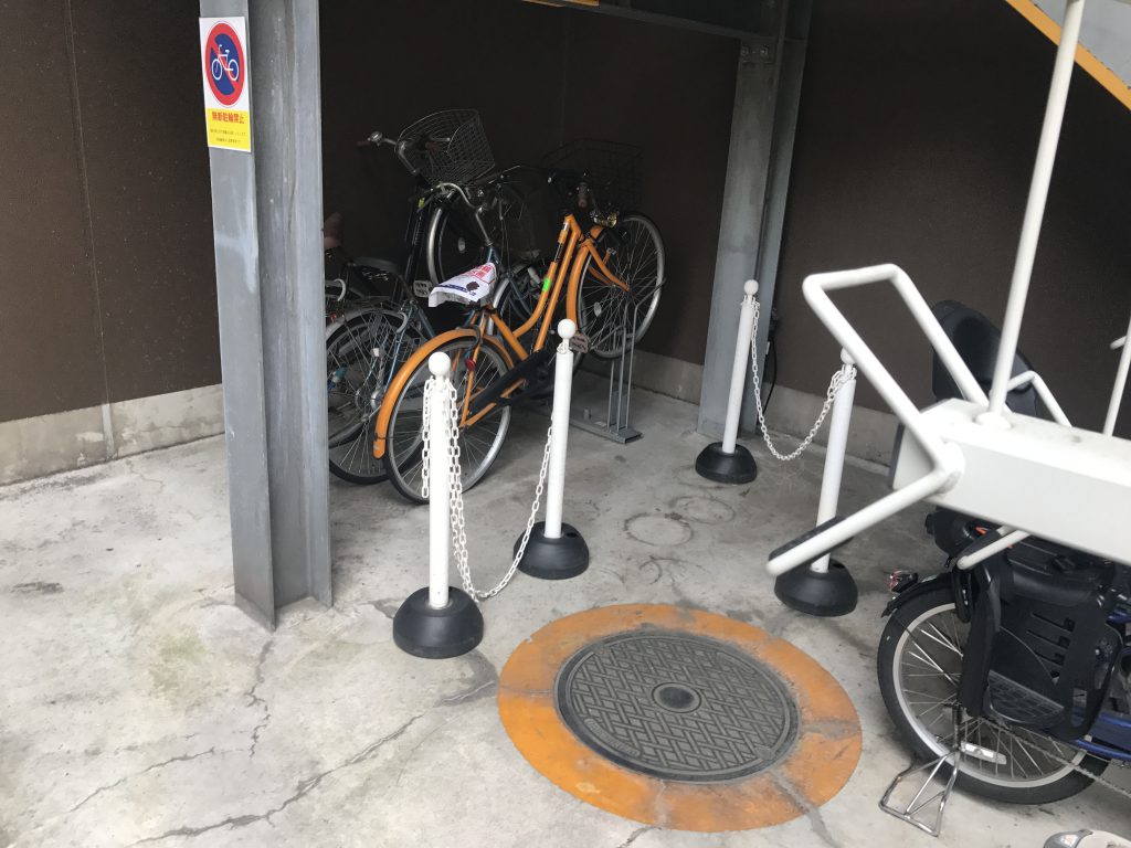 東京都日野市のマンションで放置自転車1台を撤去